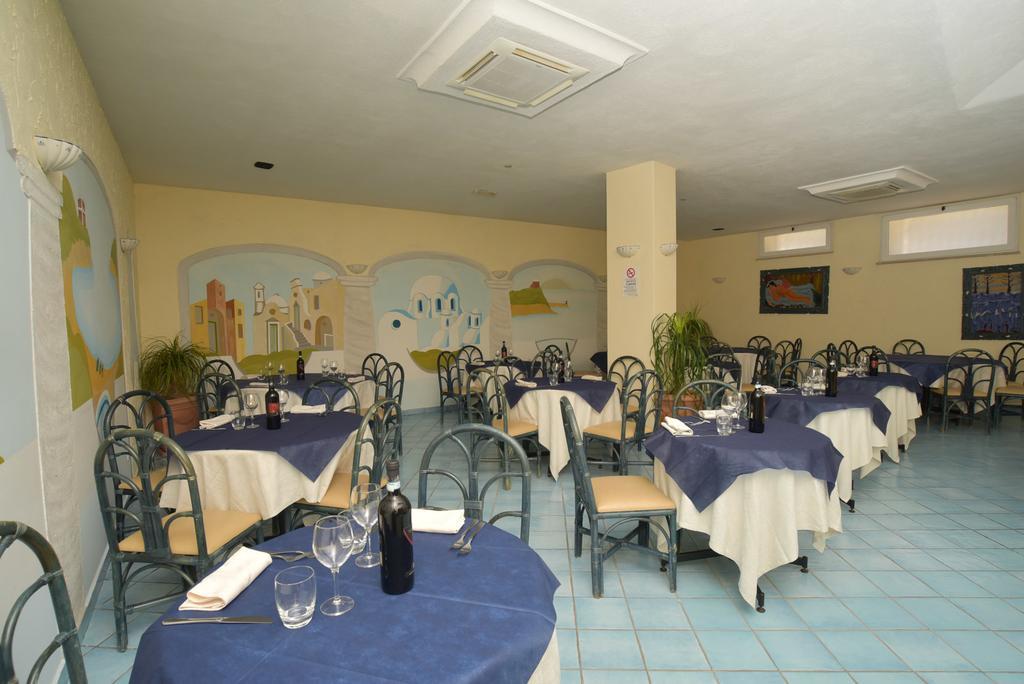 Hotel Il Nespolo Casamicciola Terme Exterior photo